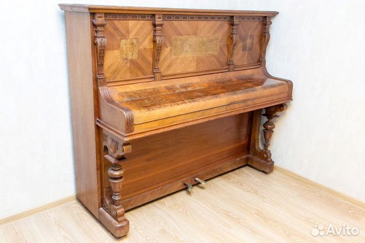 Антикварное пианино