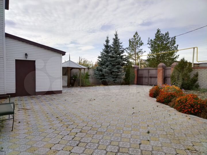 Коттедж 153,6 м² на участке 24,1 сот.