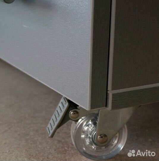 Педикюрная тумба с уфо ту - 1