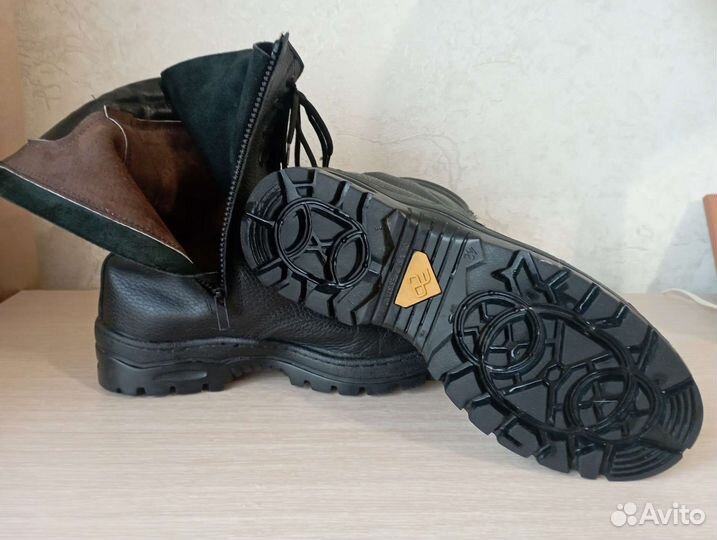 Ботинки мужские. 42 размер