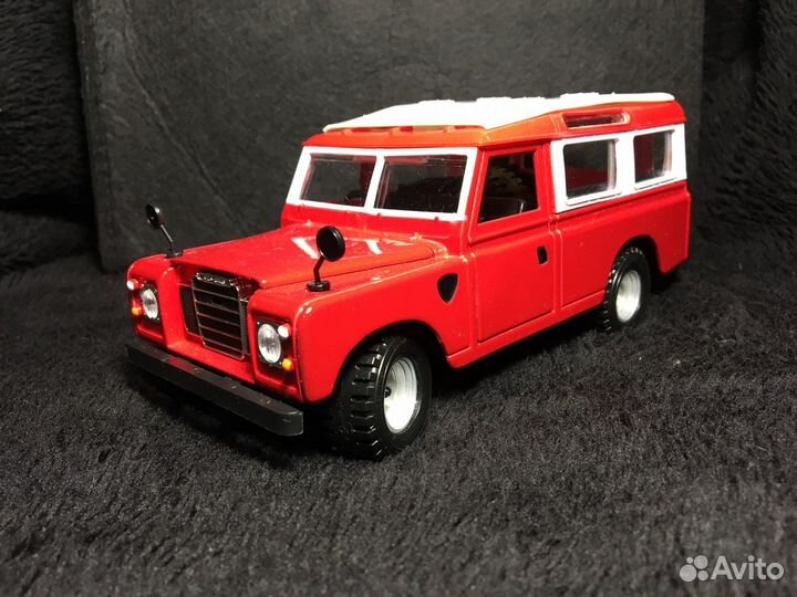 Модель land Rover series 2 bburago 1:24