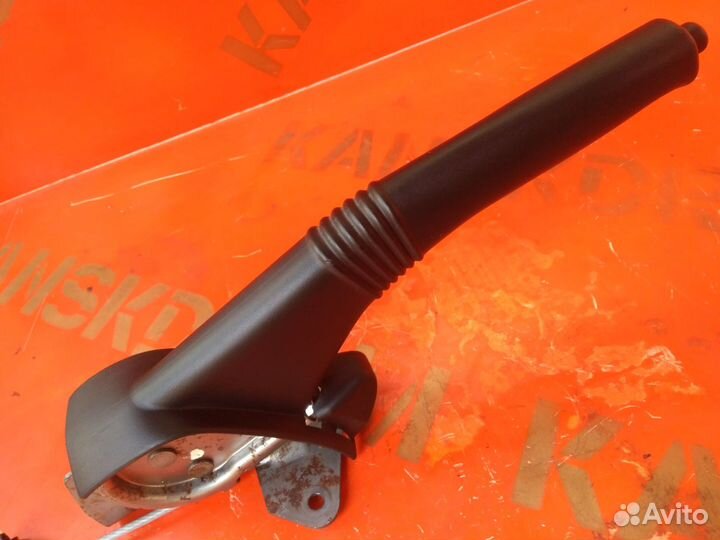 Рычаг стояночного тормоза Renault Duster 2014