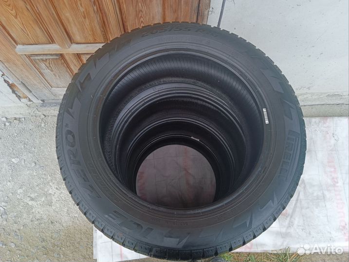 Pirelli Ice Zero 205/55 R16 94T