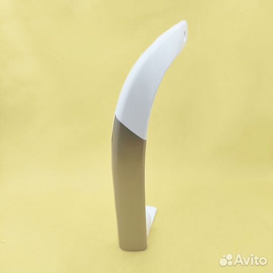 Ручка двери нижняя для холодильников Beko