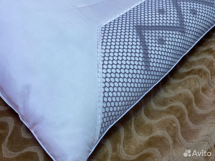 Подушка ортопедическая бу