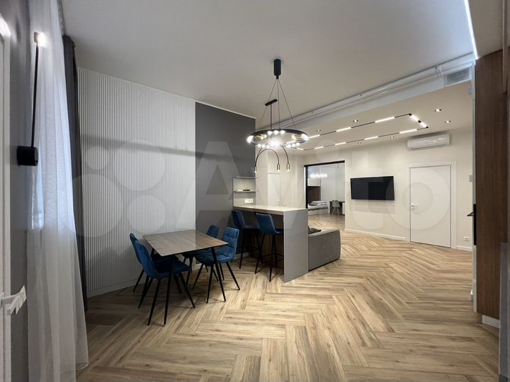 3-к. квартира, 85 м², 1/10 эт.