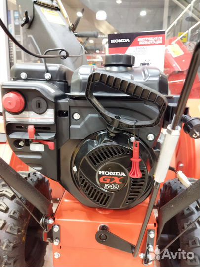 Снегоуборочная машина Honda 13 LE