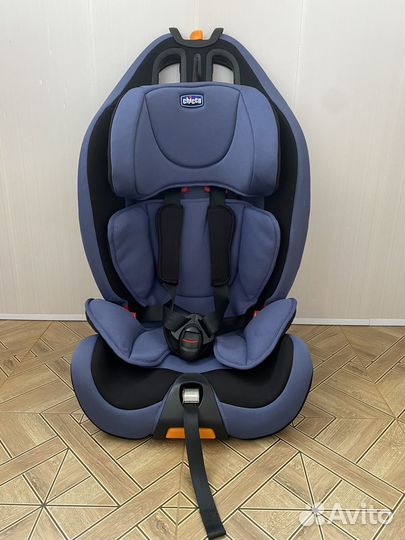 Детское автокресло