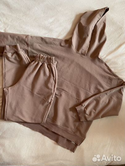 Спортивный костюм женский 44