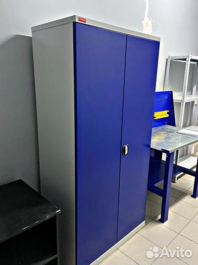 Шкаф инструментальный в гараж сервис производство