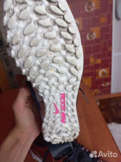 Кроссовки nike футбольные