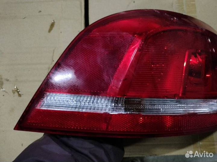 Фонарь задний левый Volkswagen Passat B7