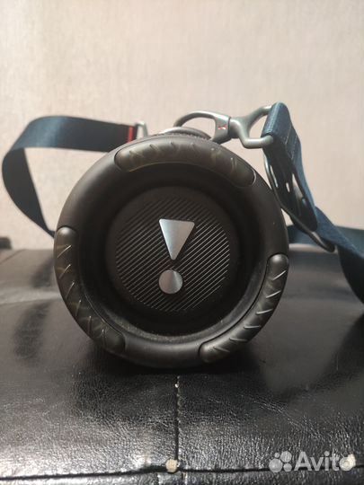 Колонка JBL xtreme 3