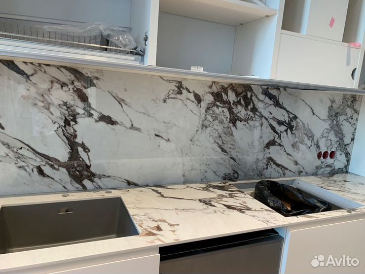 Столешница из кварцевого камня на заказ