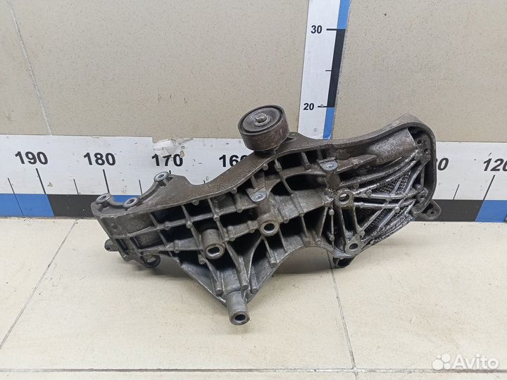 Кронштейн генератора Duster 2012