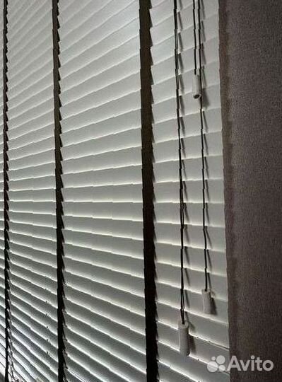 Жалюзи горизонтальные