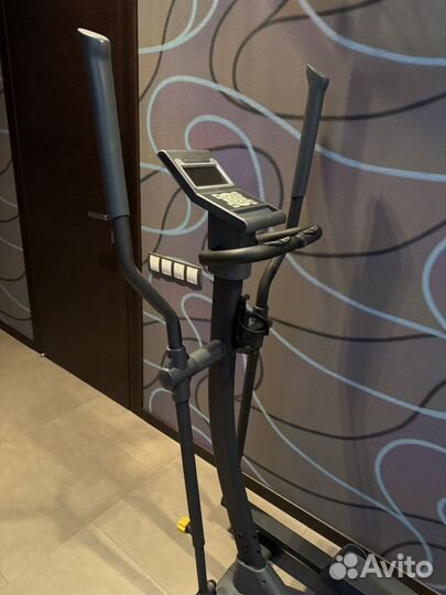 Эллиптический тренажер torneo