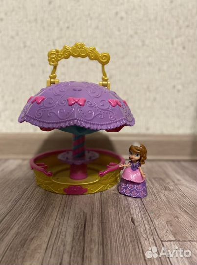 Игрушка софия прекрасная