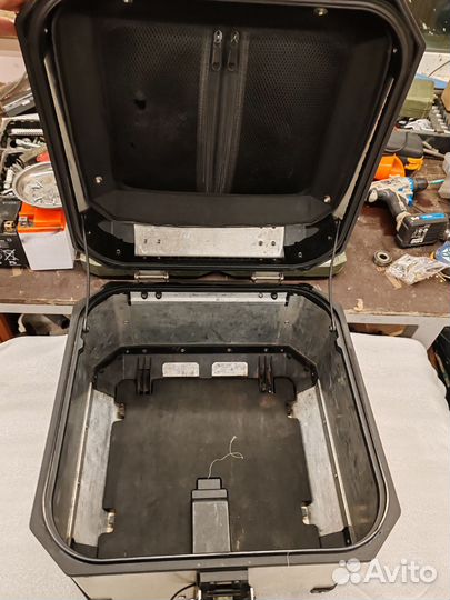 Кофр алюминиевый Givi Trekker Outback 42