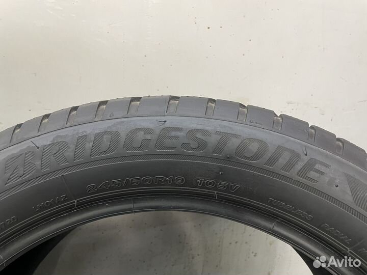 Bridgestone Blizzak LM-001 245/50 R19