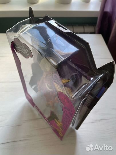 Кукла Bratzillaz Illiana Honesty