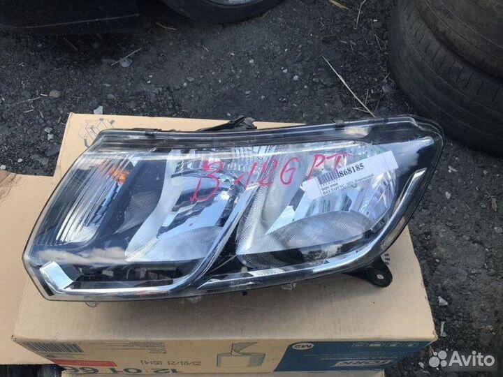 Фара левая Лада Ларгус