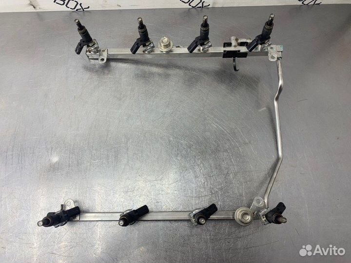 Топливная рампа Mercedes Clk A209 M273 5.5I 2007