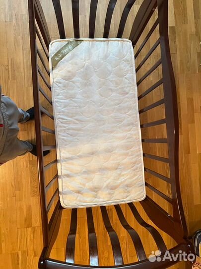 Детская кроватка лель с продольным маятником