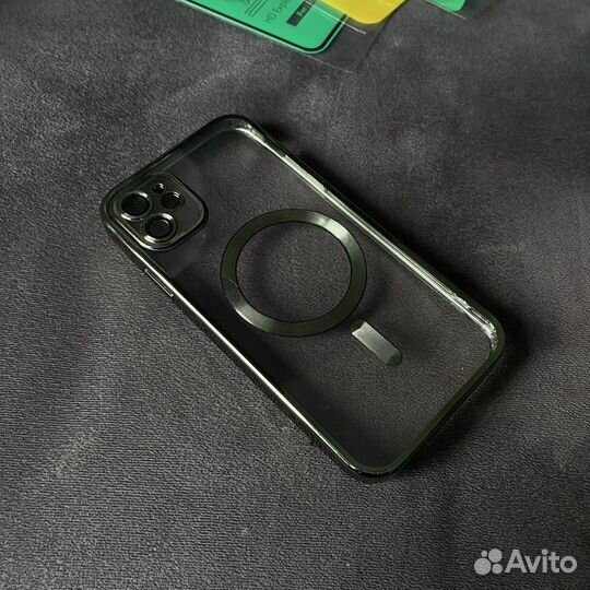 Чехол на iPhone 11