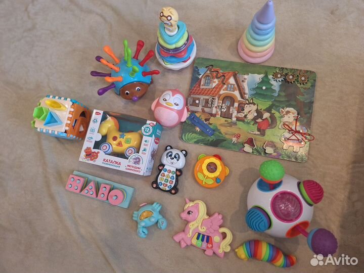 Развивающие игрушки пакетом