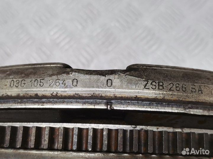 Маховик (демпфер сцепления) для Volkswagen Golf 5