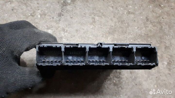 Блок управления центральным замком Ford Focus DFW