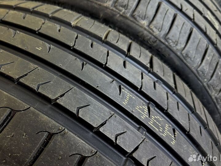 Sunwide RS-One 255/35 R20 123W