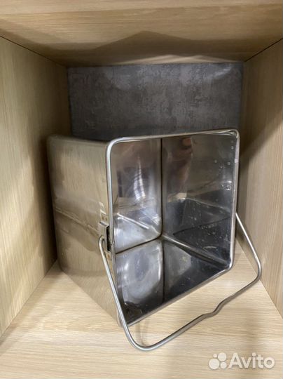 Металл. ёмкости с крышками, современные