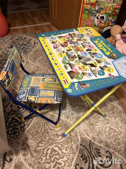Детский стол со стульчиком