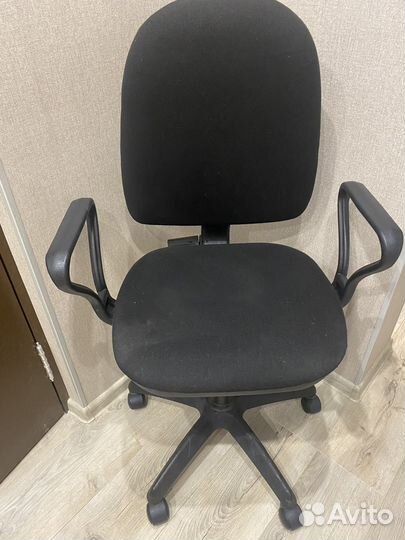 Компьютерное кресло