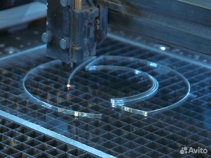 Лазерная резка ткань, эко кожа, пластик, фанера