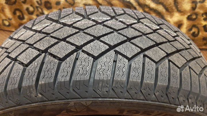 Continental ContiVikingContact 7 275/40 R22 107H