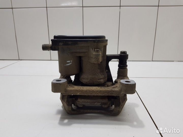 Суппорт задний правый (Hyundai Santa Fe IV)