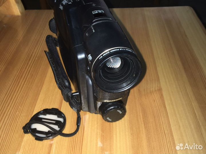 Видеокамера Panasonic R330