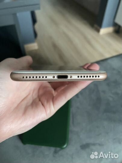 iPhone 8 Plus, 64 ГБ