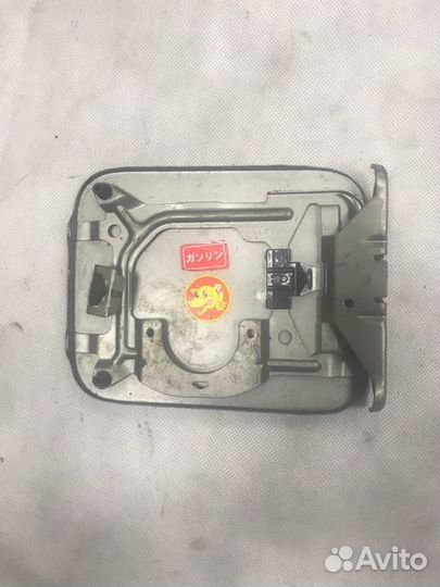 Лючок бензобака Nissan Bluebird Sylphy QG10 QR20DD