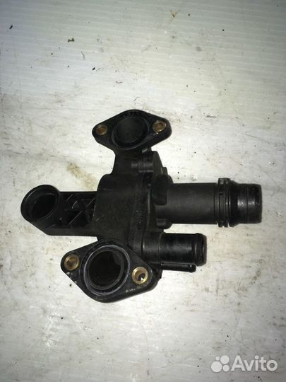 Тройник системы охлаждения Jaguar, 2.7D 276DT