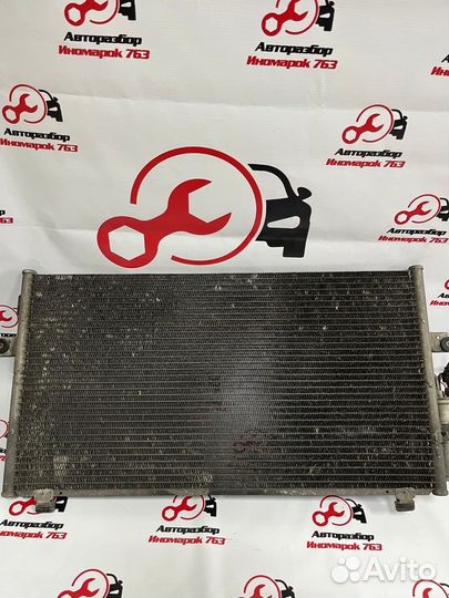 Радиатор кондиционера на Nissan Maxima A33