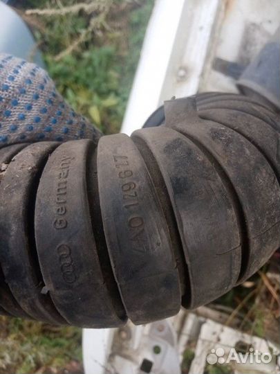 Патрубок воздушного фильтра Audi A6 45 2.0 AAE