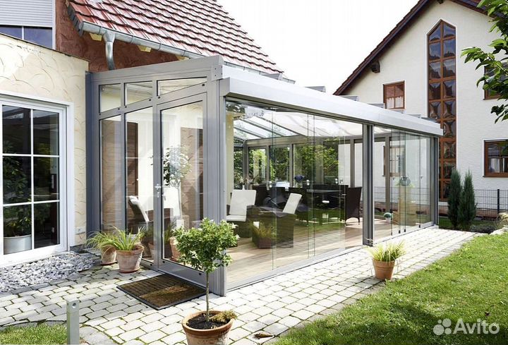 Безрамное остекление раздвижной системой