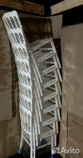 Банкетные стулья