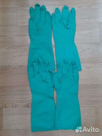 Перчатки резиновые