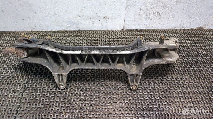 Балка подвески передняя Lexus LS400 UCF10, 1993