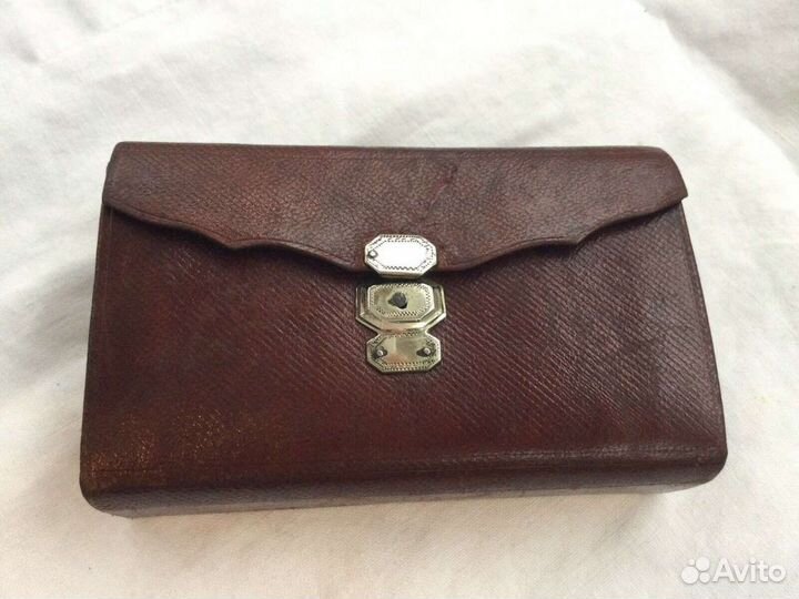 Антикварный набор для шитья